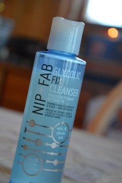 glycolic fix cleanser