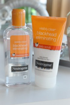 neutrogena blackhead eliminating
